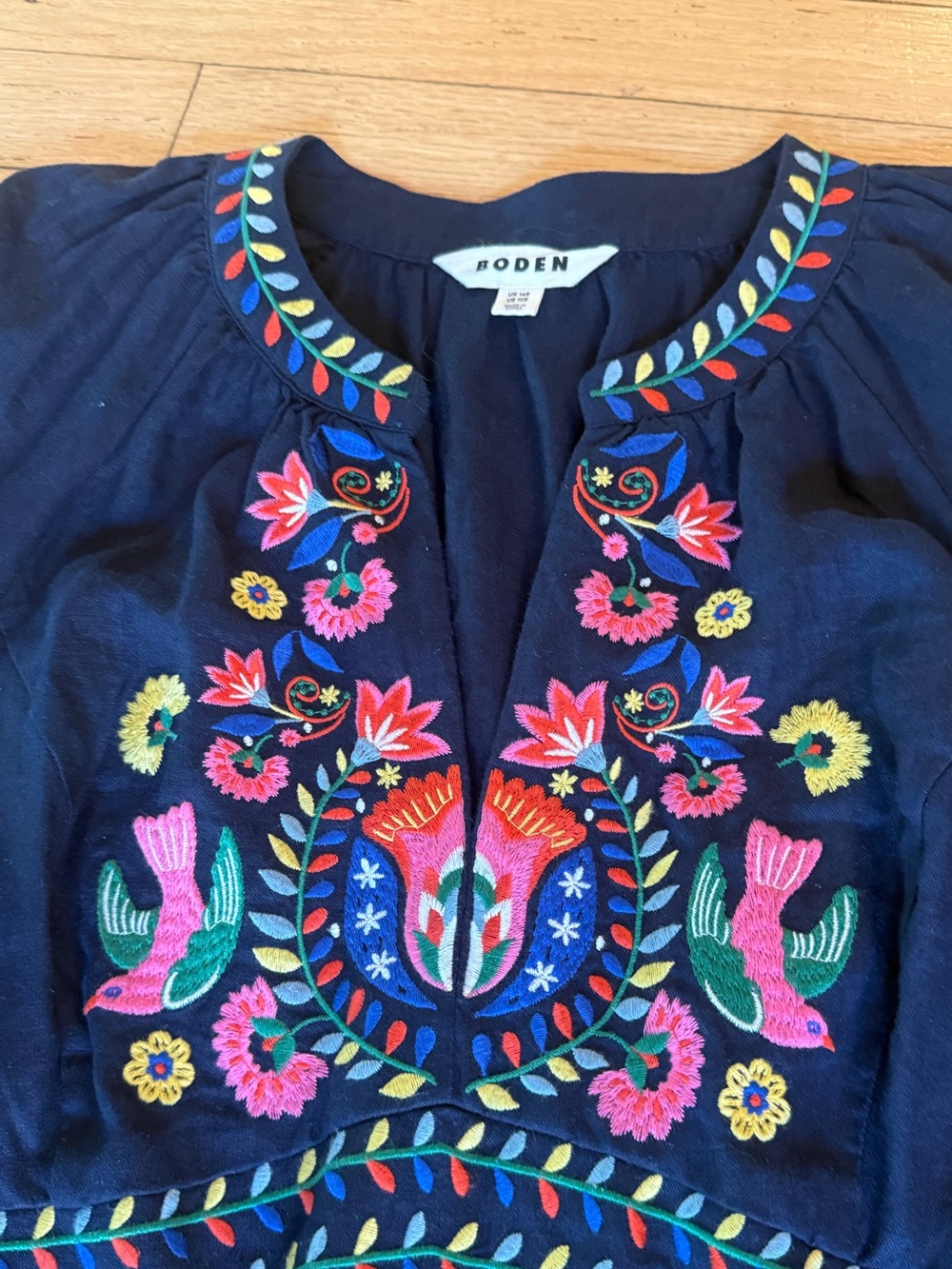 BODEN Embroidered Navy Maxi linen Tassel Dress with Floral Motif size 10R EUC - Picture 4 of 9